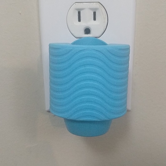 Yankee Candle 2 Solid Scent Plug Base Diffuser - Picture 7 of 7